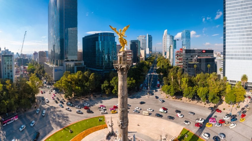 Aerial view of Independence Monument in Mexico City