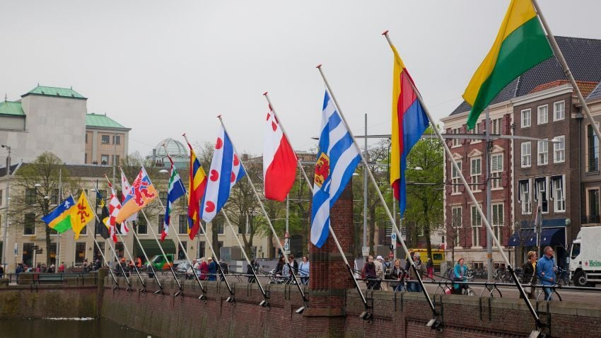 An apostille certifies the authenticity of German documents so they can be used abroad without further legalization in Hague Convention countries