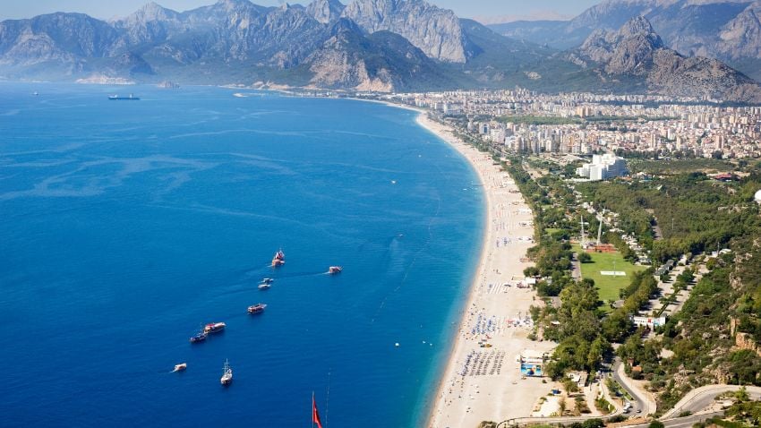 Antalya, Turkey - In addition to the holiday lifestyle in Antalya, expats can take advantage of the growing local real estate market