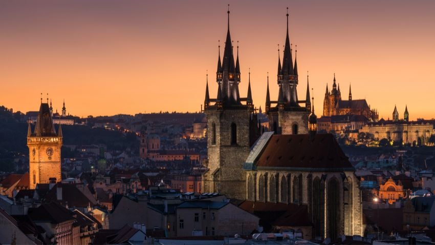 Puesta de sol de Praga, República Checa