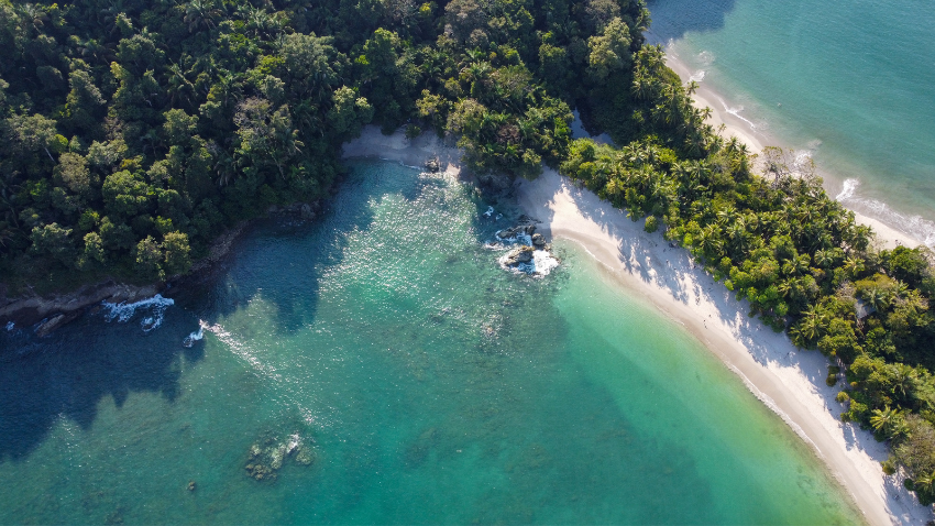 A Costa Rica tem 300 praias diferentes para explorar enquanto estiver por lá