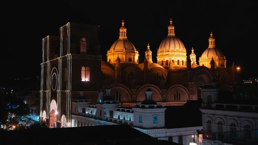 Cuenca has a neat, relaxed atmosphere, and its colonial architecture is beautifully preserved