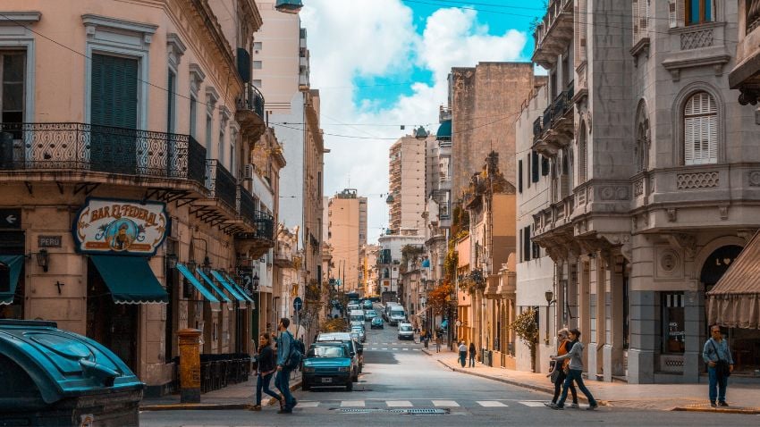 Expats can obtain citizenship by living in Argentina for two years straight