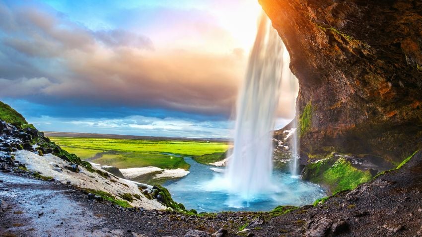 The Iceland digital nomad visa allows foreign workers to spend up to 6 months working in Iceland