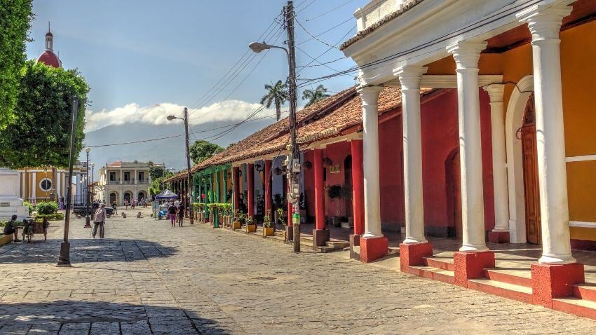 In addition to its prime location, Nicaragua offers attractive benefits such as territorial taxation, affordable housing, and friendly locals. It’s a country worth considering