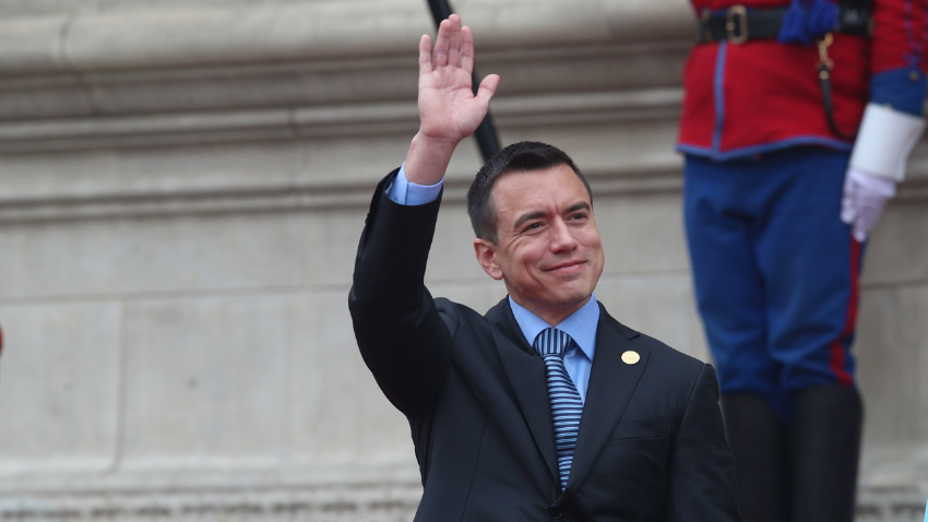 Daniel Noboa, son of a banana tycoon, rose from businessman to Ecuador’s youngest president. With calm leadership, he won two elections and reshaped the nation’s fight against crime and instability