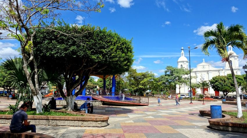  Si estás listo para embarcarte en la aventura de descubrir todo lo que Nicaragua tiene para ofrecer, este país te dará la bienvenida con los brazos abiertos.