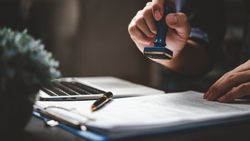 To apostille a document in Panama: notarize it if needed, submit it online via the Ministry’s site, then bring the original to your appointment to get the official green seal