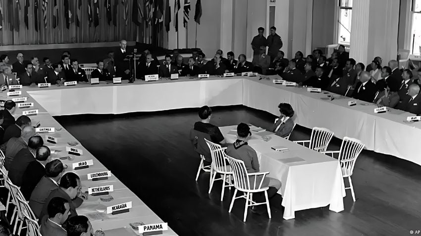 En julio de 1944, en un lujoso hotel de Bretton Woods, New Hampshire, delegados de 44 países se reunieron cuando la Segunda Guerra Mundial parecía estar llegando a su fin