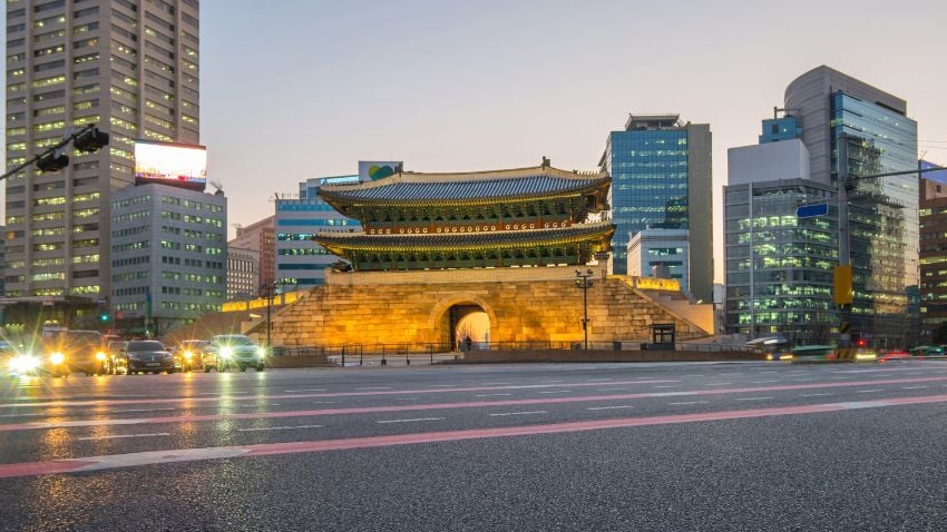 Living In South Korea: Pros & Cons You Should Know