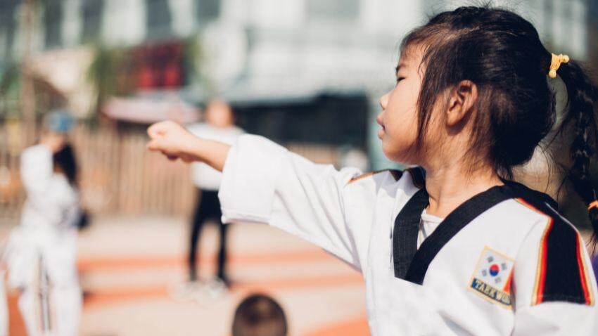 Muchos deportistas entrenan desde niños y dedican el resto de su vida a este deporte, en la mayoría de los casos, con el único apoyo económico de sus familias.