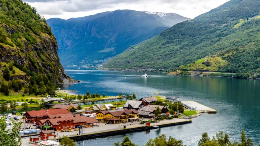 Norway is a good option for digital nomads because of the excellent internet speed