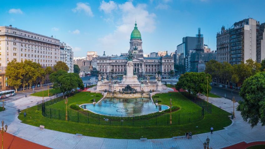 The digital nomad visa for Argentina will allow you to stay 180 days