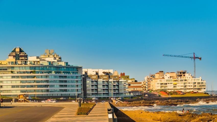Despite Punta Del Este's cosmopolitan energy, its coastal landscape also stands out - Situated in the southern region of South America, Uruguay stands out as a peaceful and stable country, making it an attractive destination for those seeking a tranquil and secure environment. The quality of life in Uruguay is bolstered by its commitment to providing excellent services, from healthcare to education, ensuring the well-being of its residents.