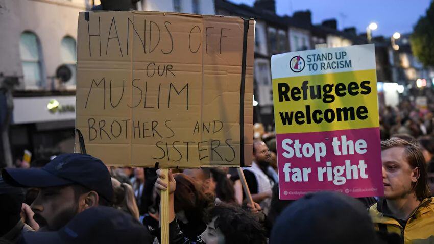 Racism and Islamophobia have surged, with targeted attacks on mosques and immigrant communities. Misinformation regarding the identity of the stabbing suspect further exacerbated these tensions, leading to violent outbreaks (Photo: Reuters)