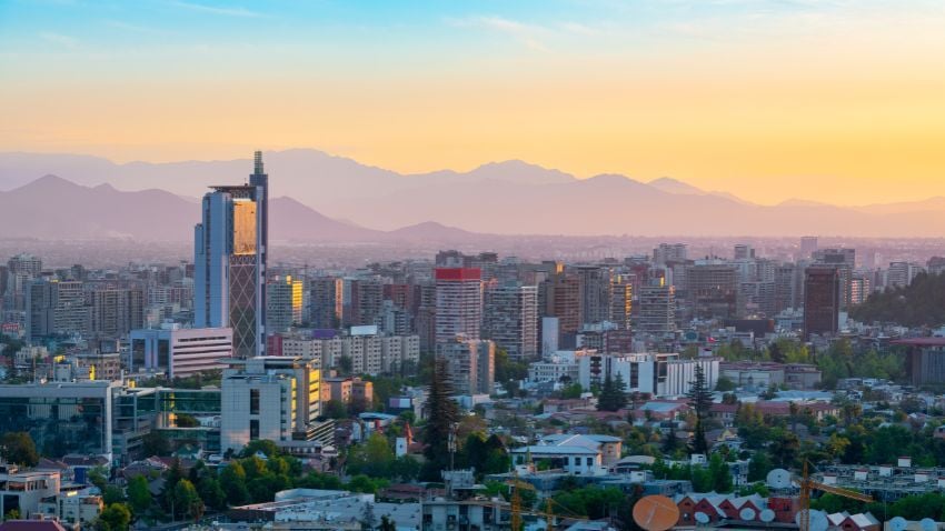 With a clear legal framework and defined visa categories, Chile provides a structured path to residency, particularly for those with stable income or business investment plans.