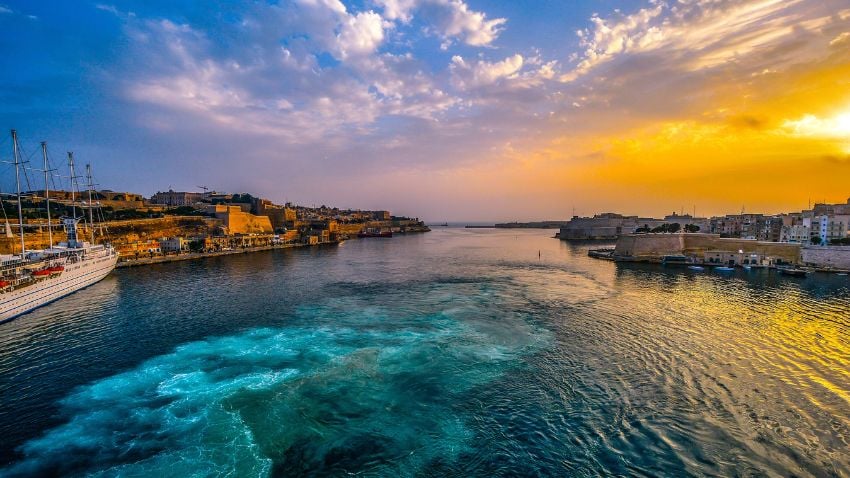Para apreciar este belo pôr do sol em Malta, você precisará de uma autorização de viagem ETIAS