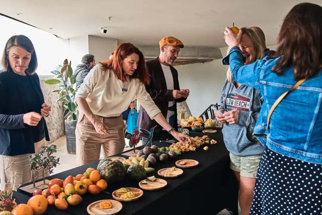 Clients enjoying the buffet during the Colombia 2025 tour