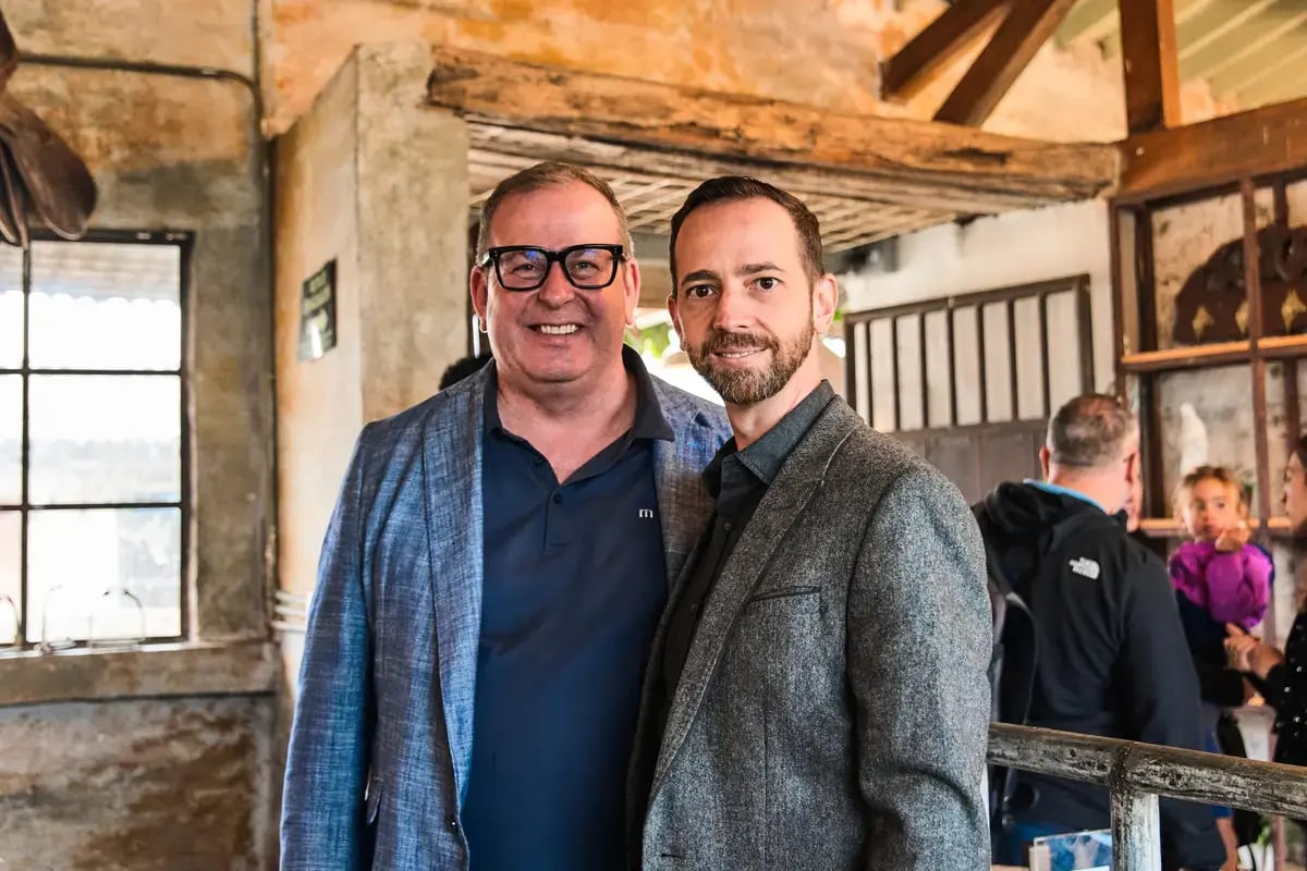 Mikkel and client in Medellin Colombia tour 2025