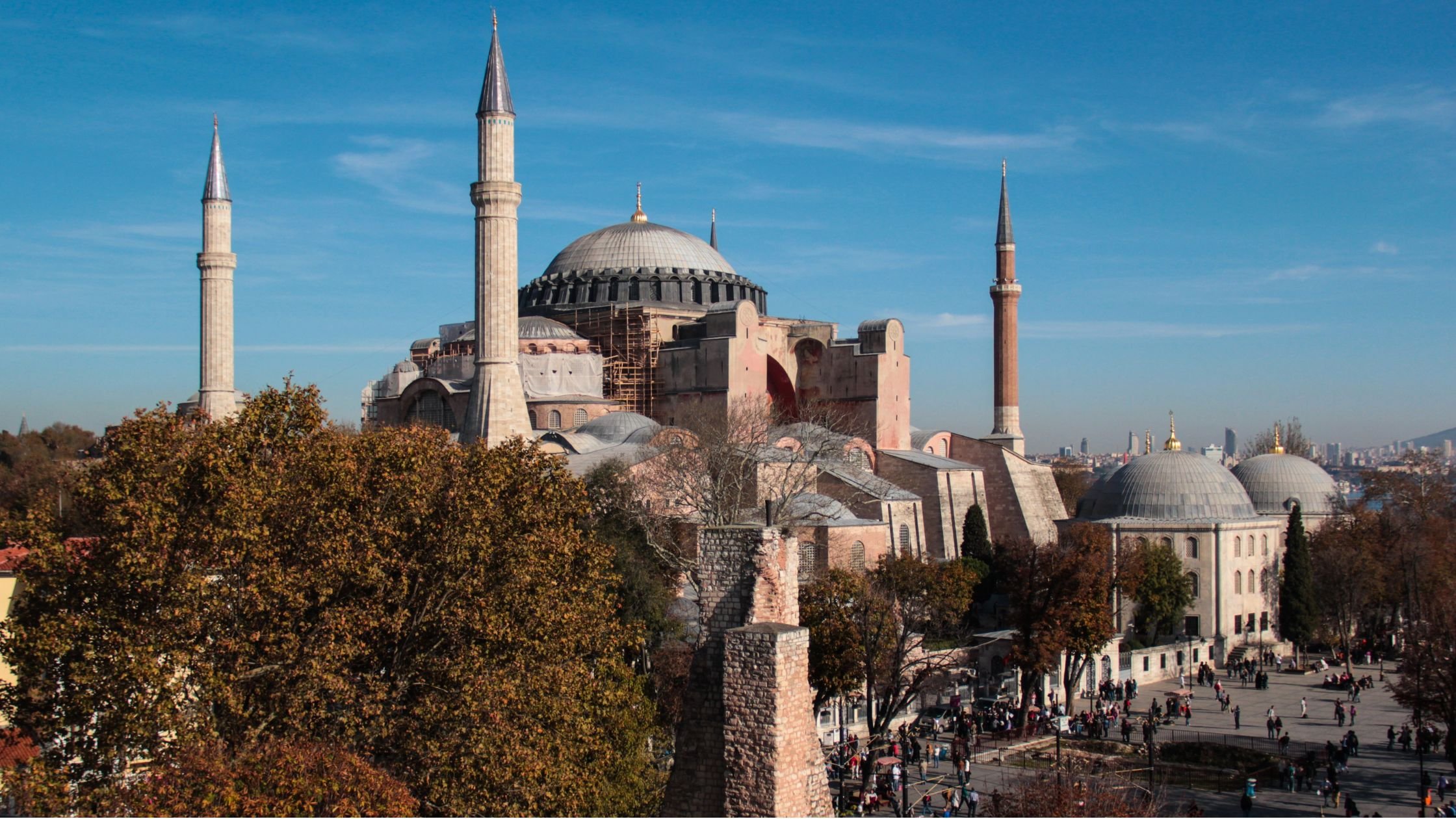 Hagia Sophia is an imposing building built between 532 and 537 by the Byzantine Empire to be the cathedral of Constantinople.