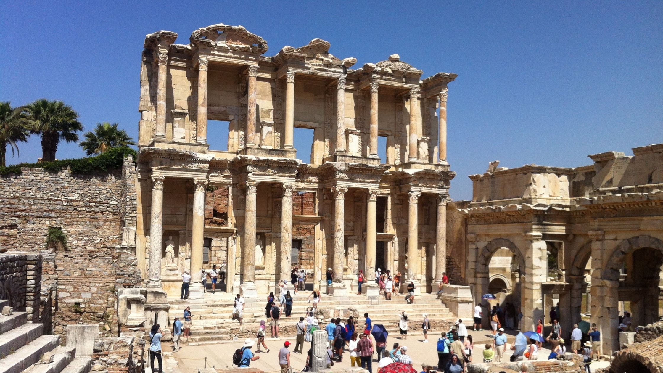 People visiting The Celsus Library was an ancient building in Ephesus, Anatolia