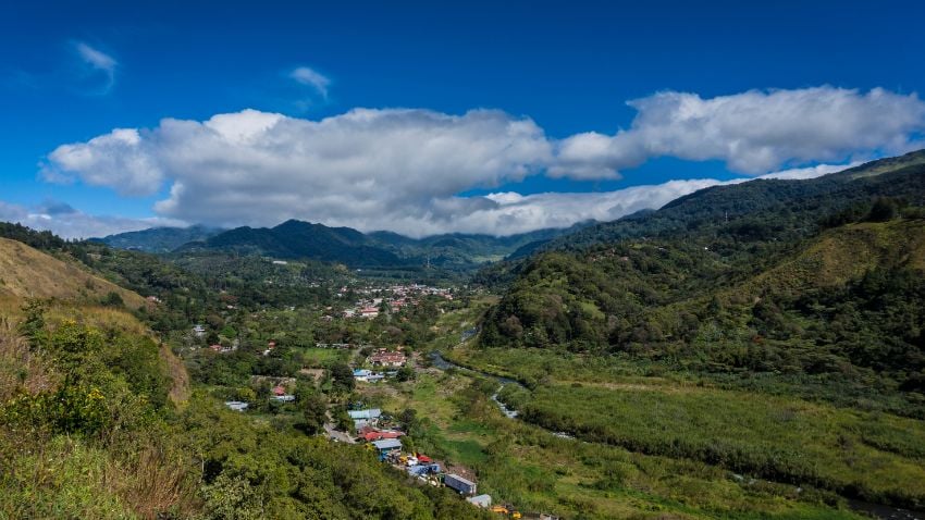 With stunning trails through lush forests, youll find breathtaking scenery in Boquete