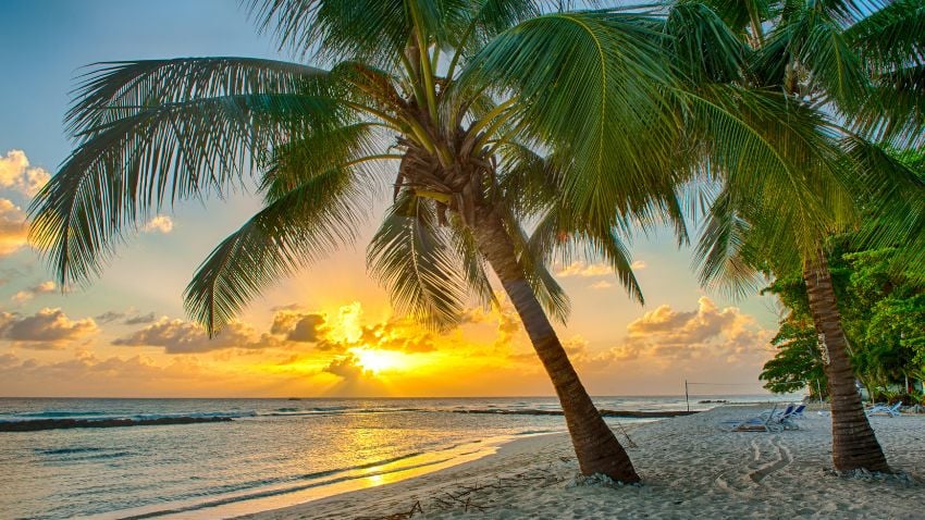 Puede disfrutar de la increíble puesta de sol en Barbados
