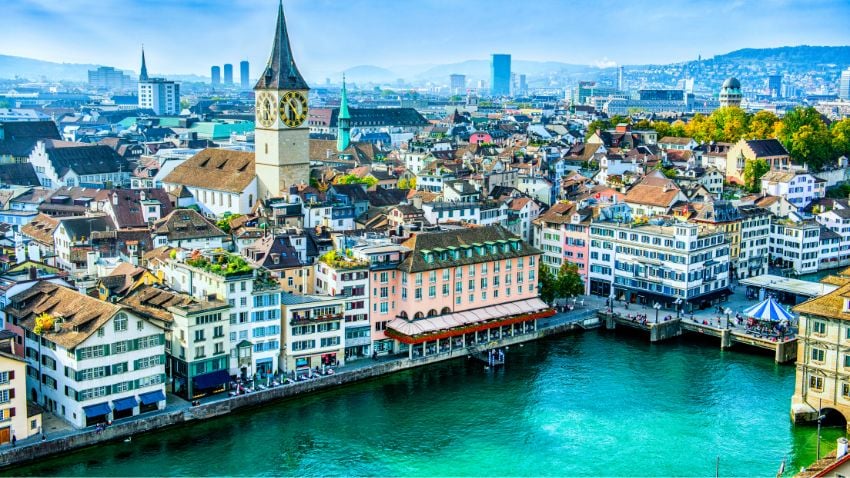 Zurich, Switzerland - Recent events and changing dynamics have once again proven the need for a plan B, a way to guarantee a better life beyond the borders of the USA, what was left of the great American dream was just that: a dream