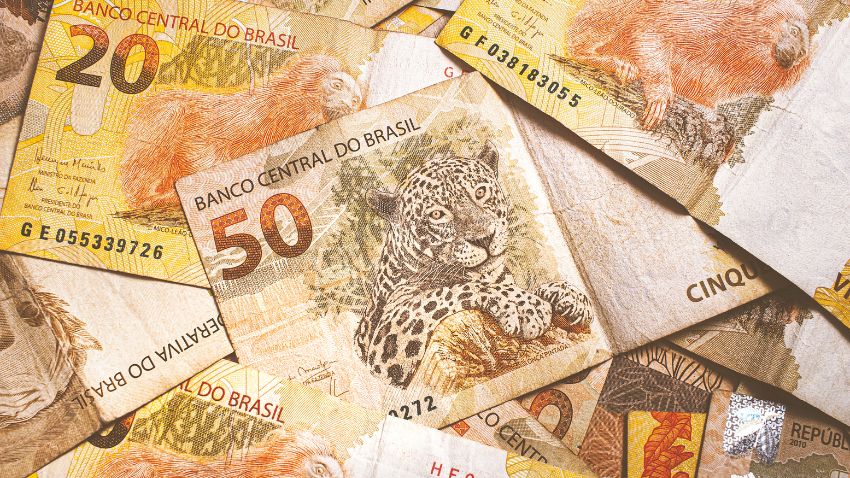 Brazilian Currency - Real  - The Brazilian climate is ideal for sun-seekers. With its warm temperatures and abundant sunshine, Brazil provides the perfect backdrop for outdoor activities and a relaxed, sun-soaked lifestyle.