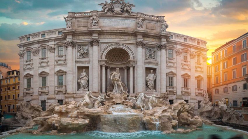 A Fontana di Trevi é o maior e mais ambicioso edifício de fontes barrocas da Itália.