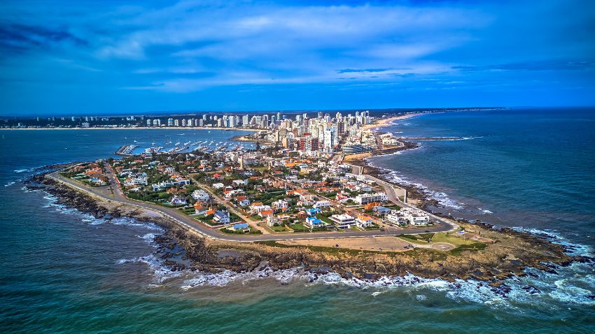 https://expatmoney.com/hubfs/Punta%20Del%20Este%2C%20Uruguay.jpg