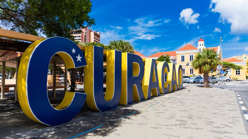 Bem-vindo ao sinal de Curaçao no centro de Willemstad